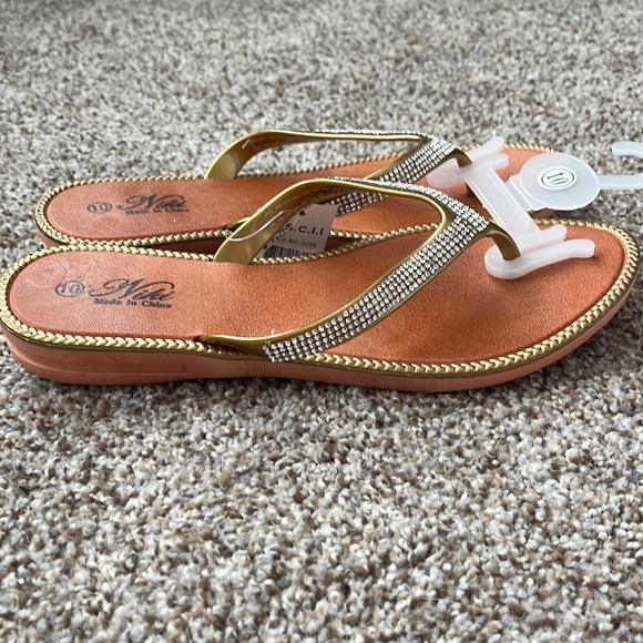 Flip flops - Picture 2 of 2